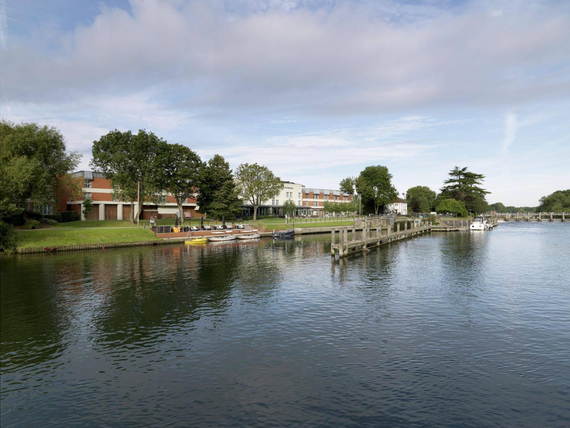 The Runnymede On Thames (Adults Only) Hotel Егъм Екстериор снимка