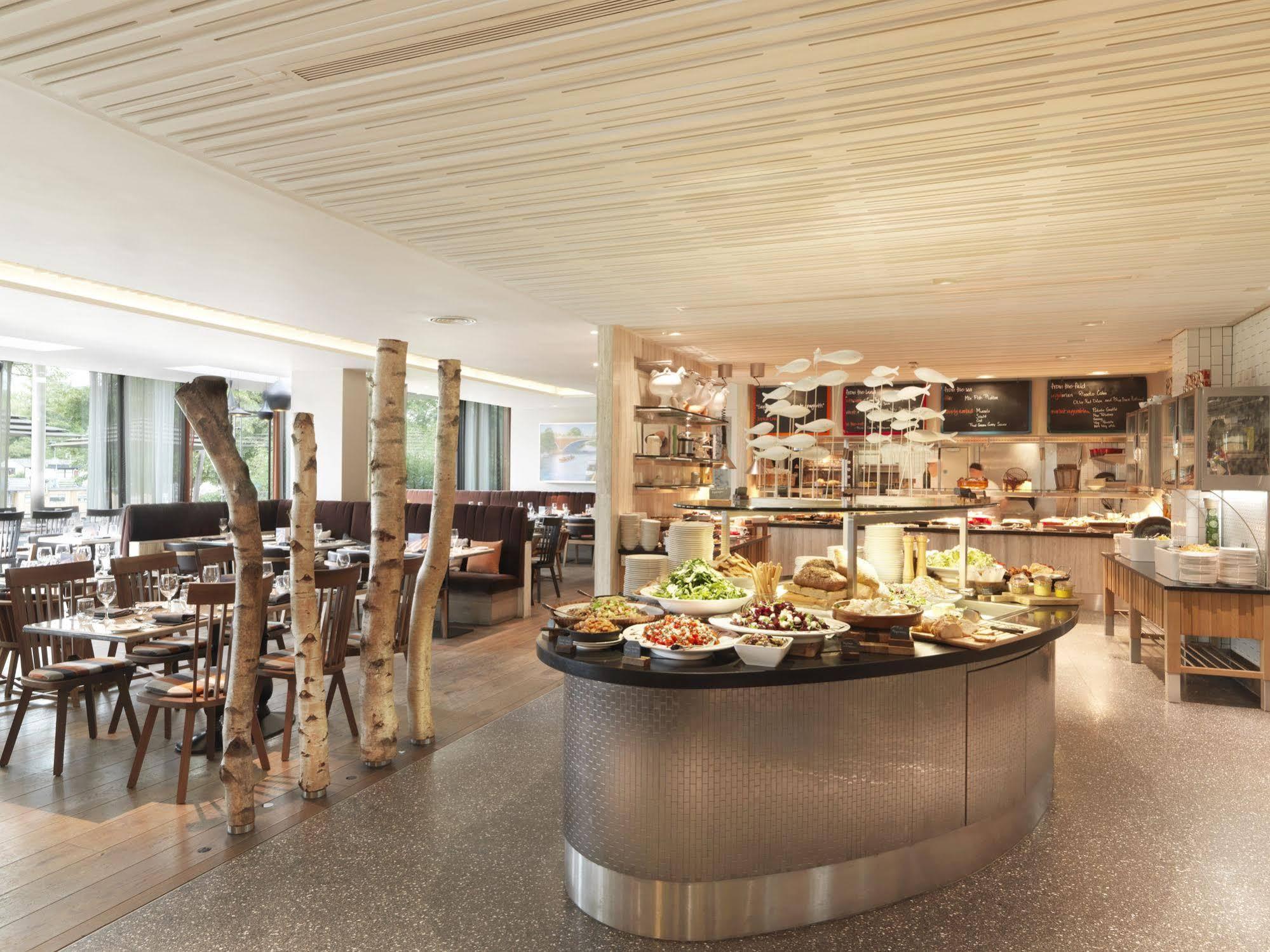The Runnymede On Thames (Adults Only) Hotel Егъм Екстериор снимка