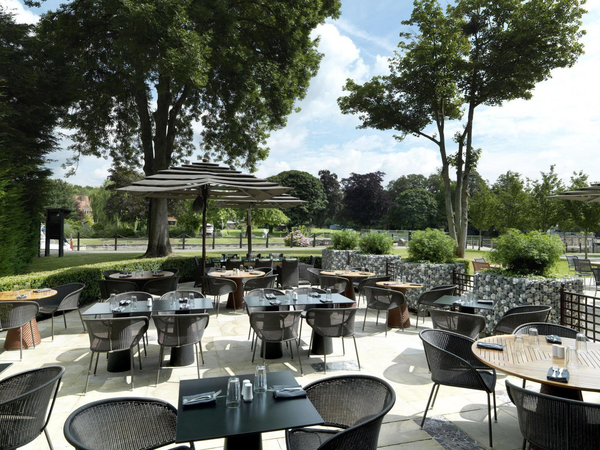 The Runnymede On Thames (Adults Only) Hotel Егъм Екстериор снимка